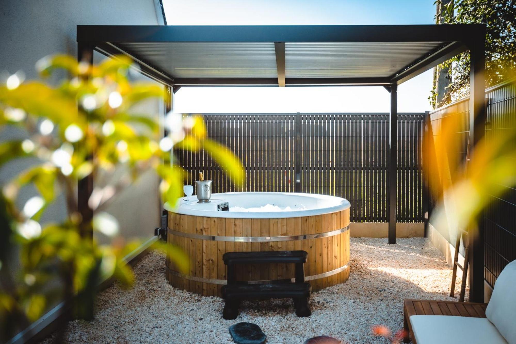 Loft Du Pain Avec Spa Privatif Druye Экстерьер фото